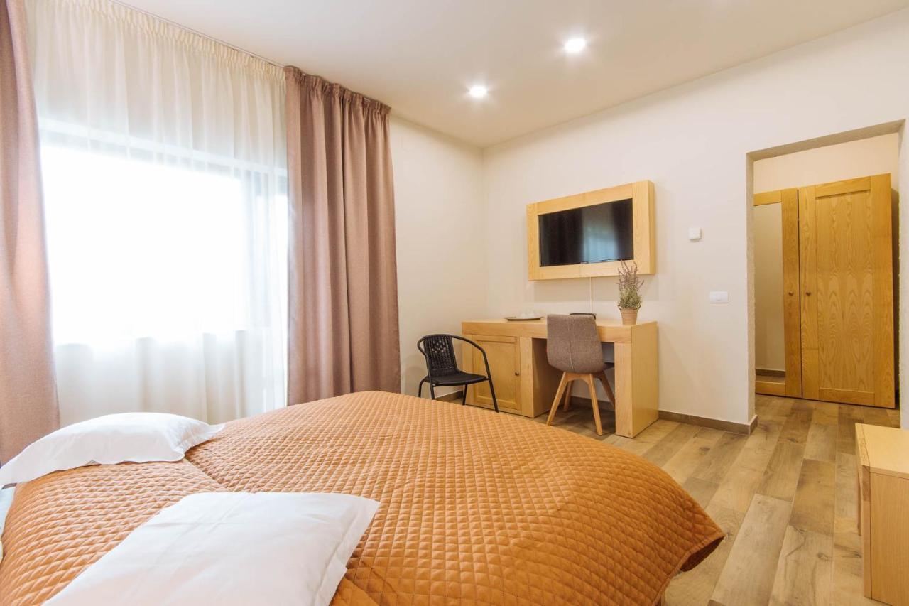 Comoara Raraului Câmpulung Moldovenesc Buitenkant foto